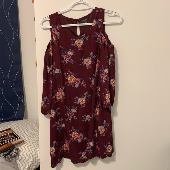 red floral dress - Picture 1 of 3